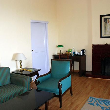 Alasia Hotel Касаули Экстерьер фото